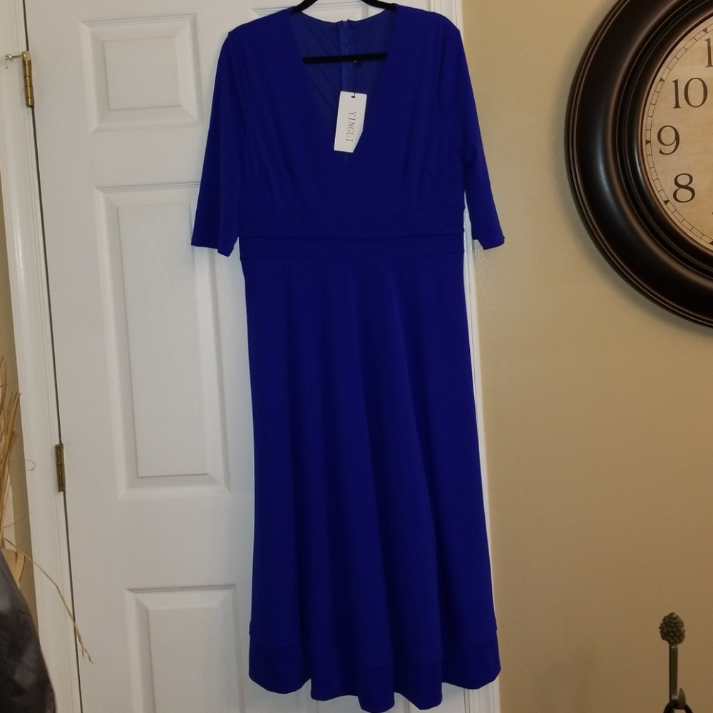 ♥️🛍Size 10 to 14!Gorgeous royal blue dress, NWT🌹 - Picture 1 of 8